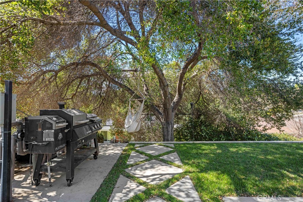 27233 Santa Clarita Rd