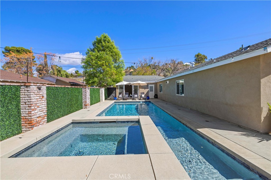 27233 Santa Clarita Rd