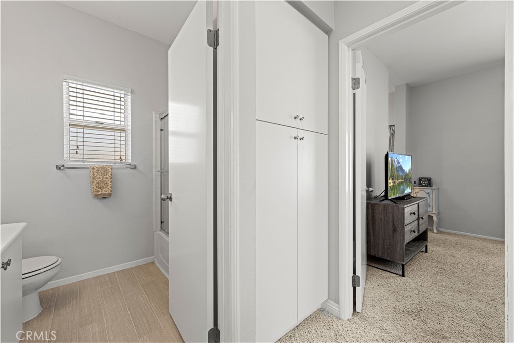 27849 Skycrest Cr