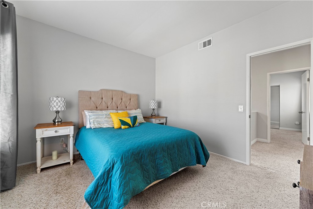 27849 Skycrest Cr