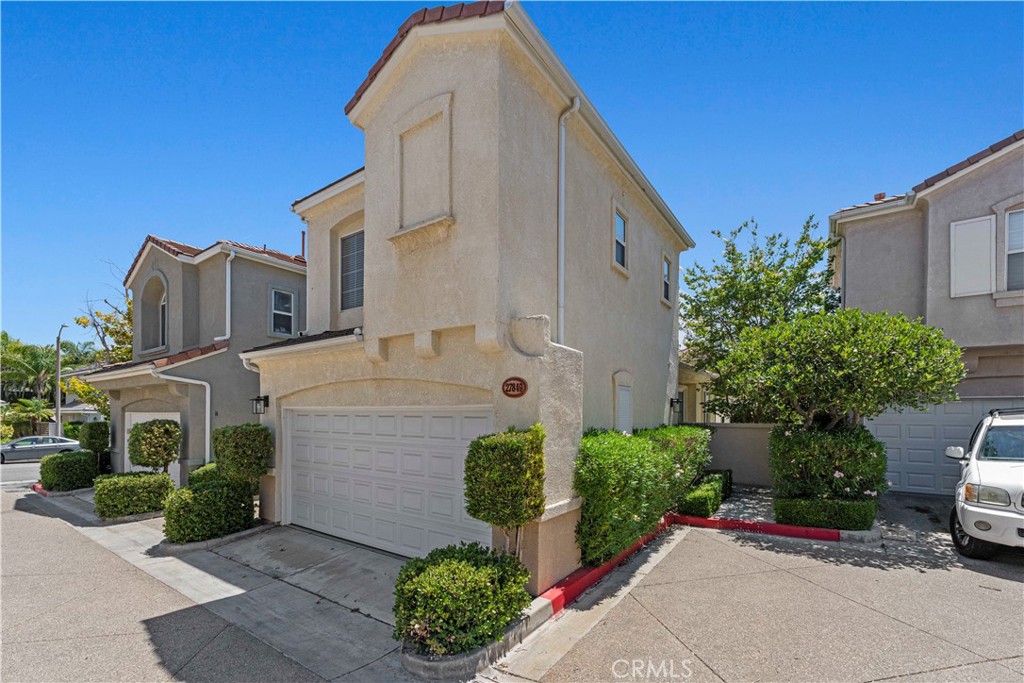 27849 Skycrest Cr