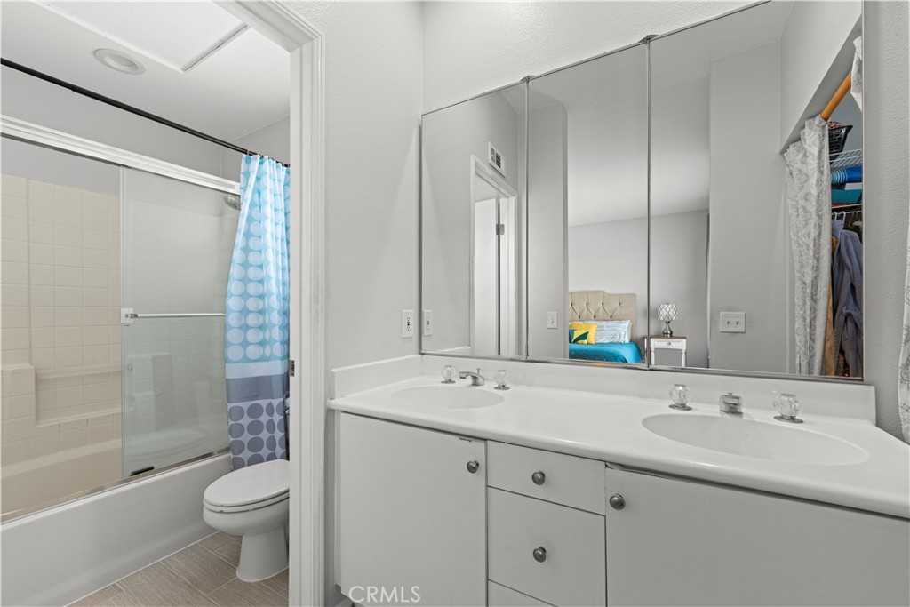 27849 Skycrest Cr