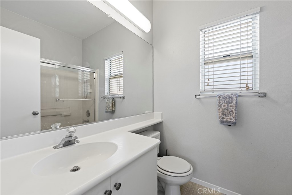 27849 Skycrest Cr