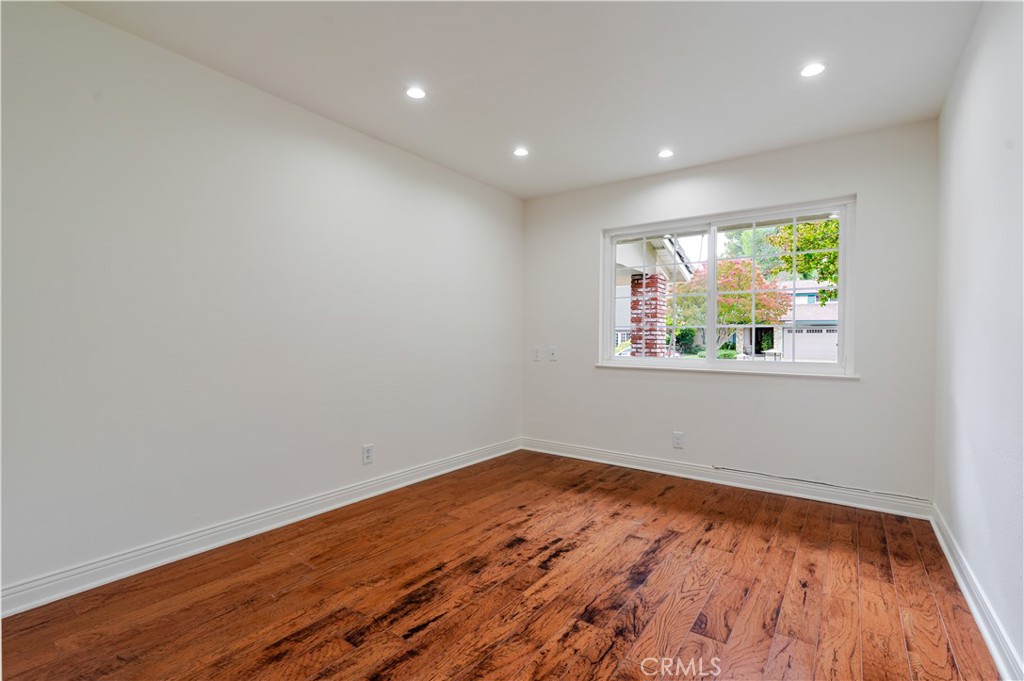 23543 Heather Knolls Place