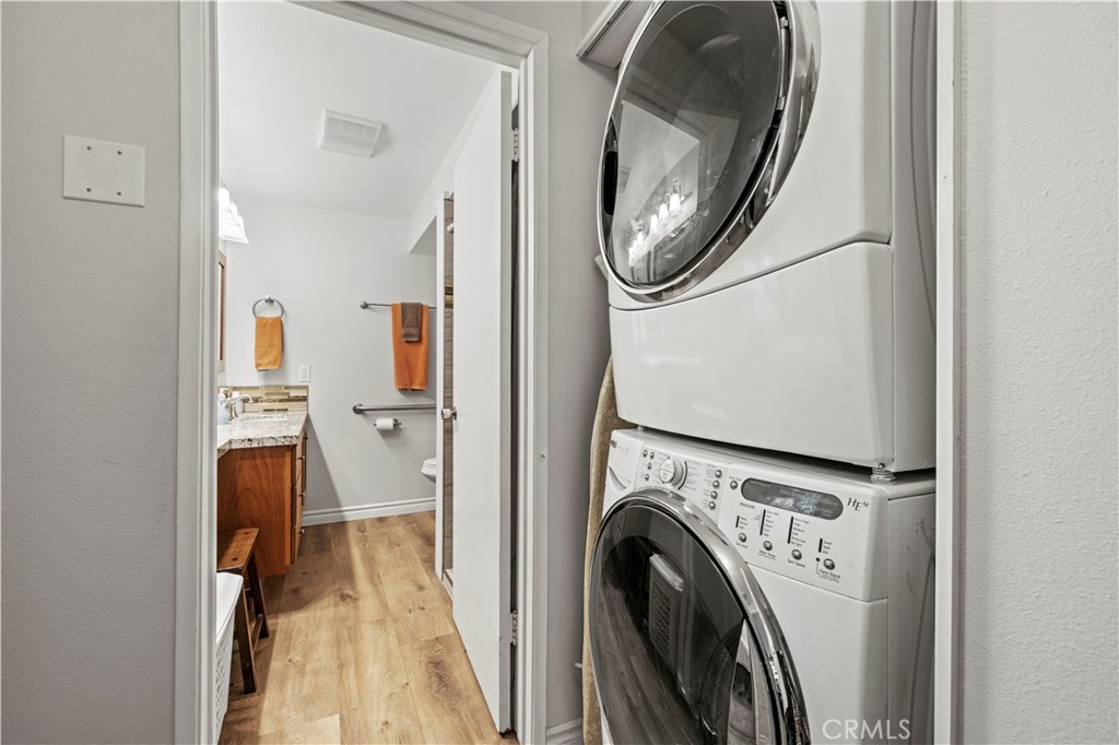 19160 Avenue Of The Oaks B