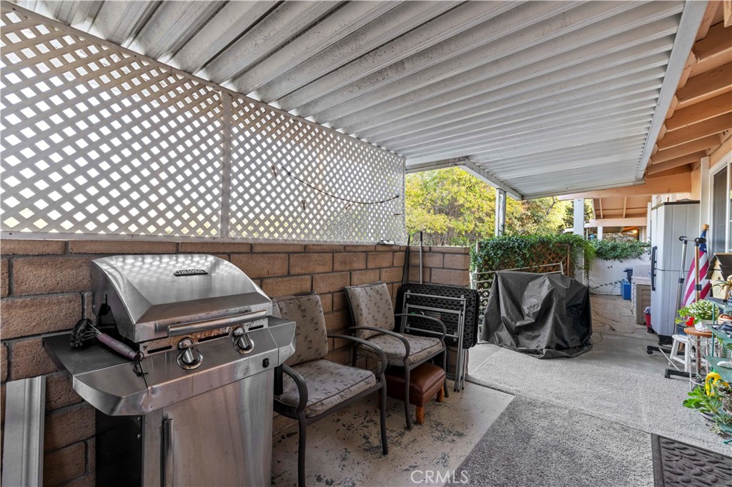 19160 Avenue Of The Oaks B