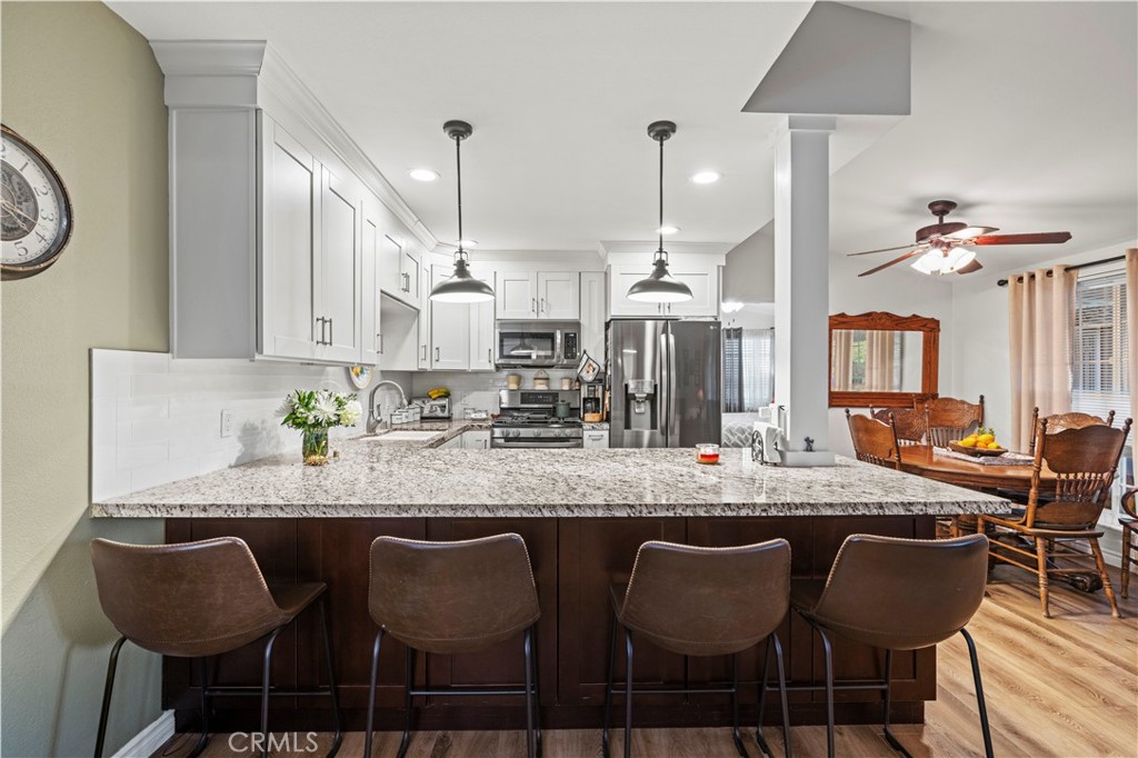 19160 Avenue Of The Oaks B