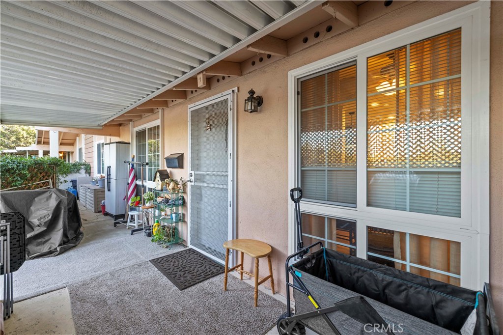 19160 Avenue Of The Oaks B