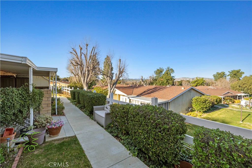 19160 Avenue Of The Oaks B