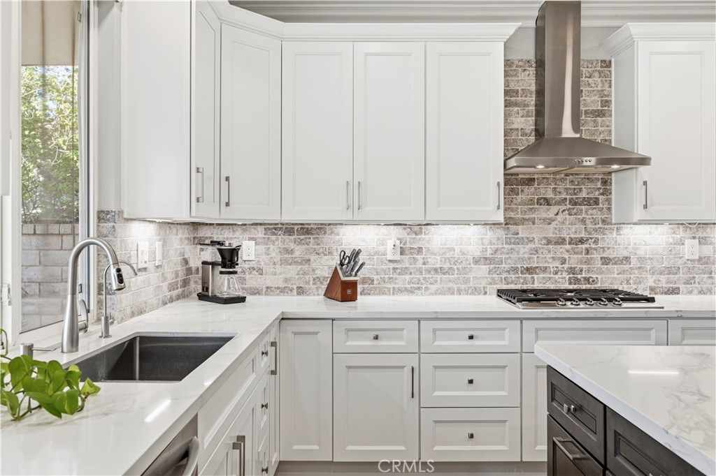 21157 Cross Creek