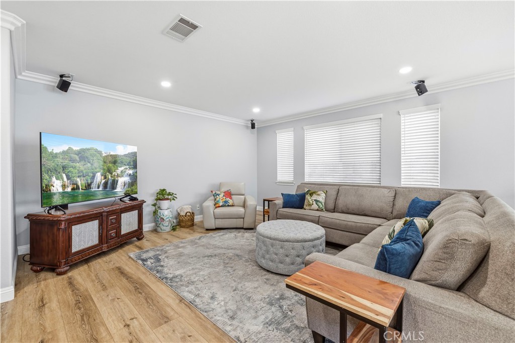 21157 Cross Creek