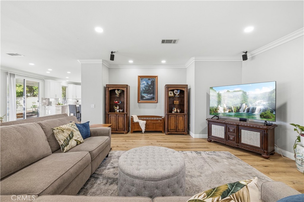21157 Cross Creek