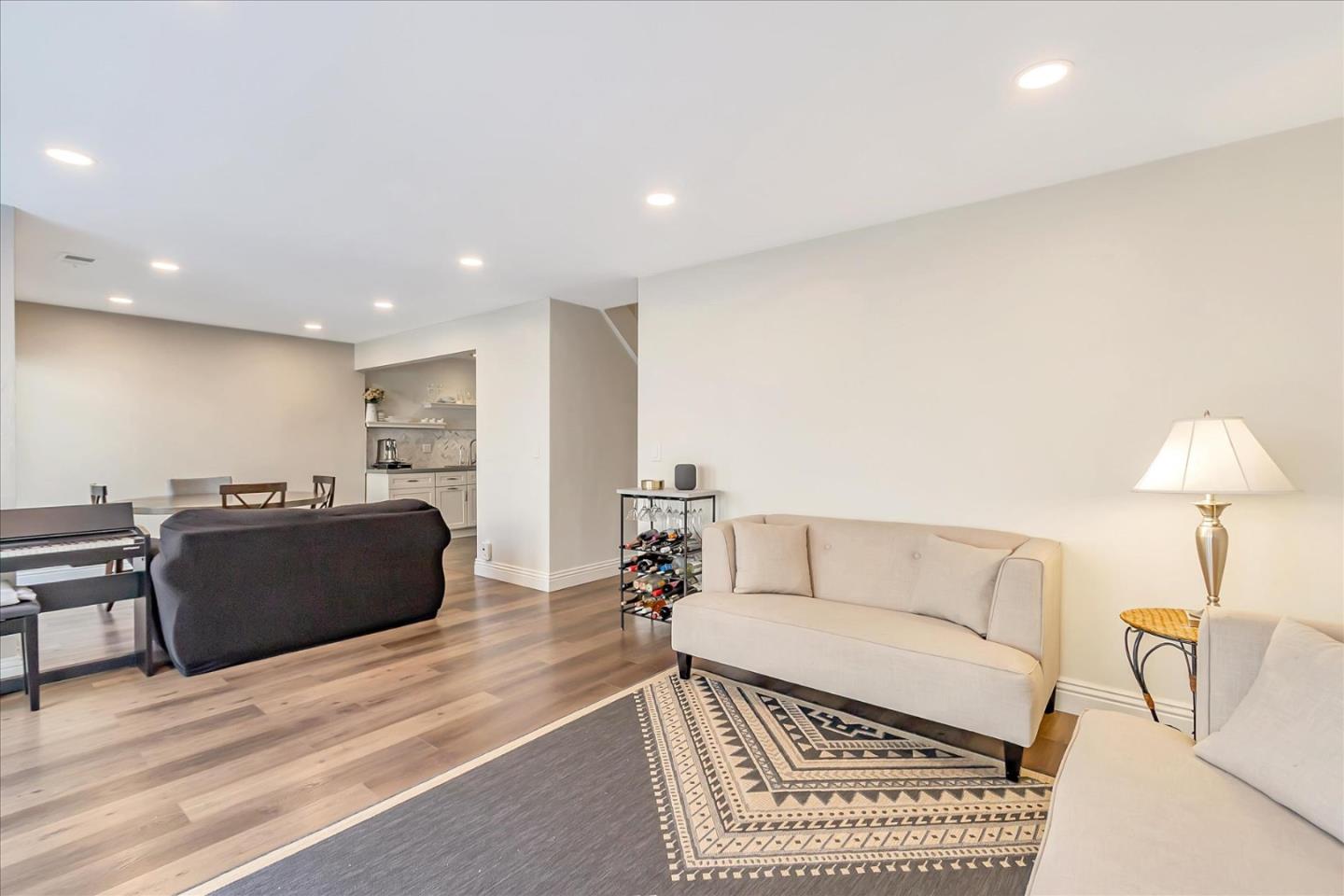 173 Escobar AVE