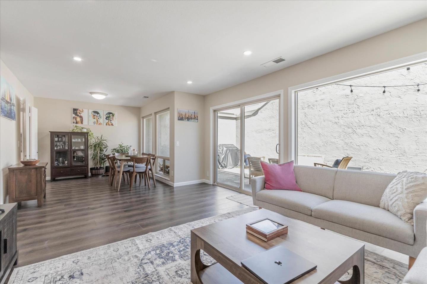 122 Milmar WAY