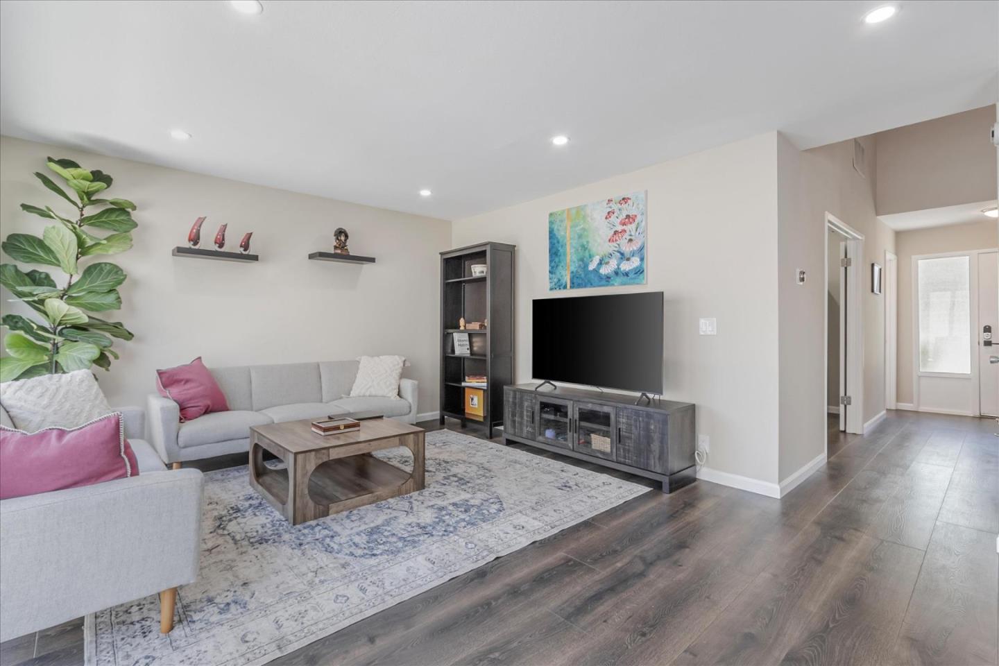 122 Milmar WAY