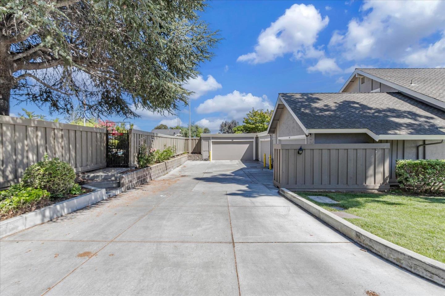 122 Milmar WAY