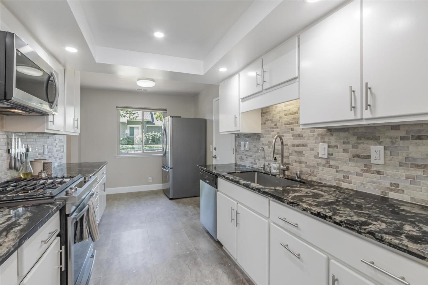122 Milmar WAY