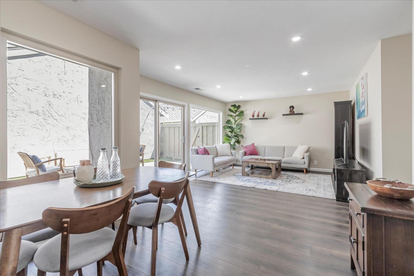 122 Milmar WAY