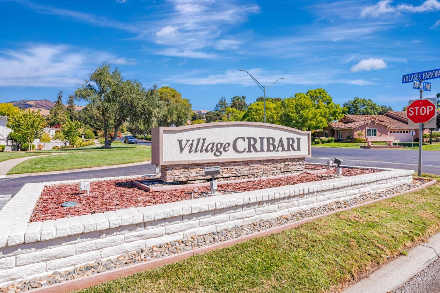 5264 Cribari Heights