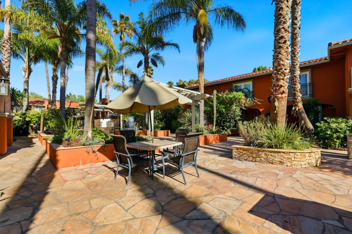 1835 Palm View Place 105