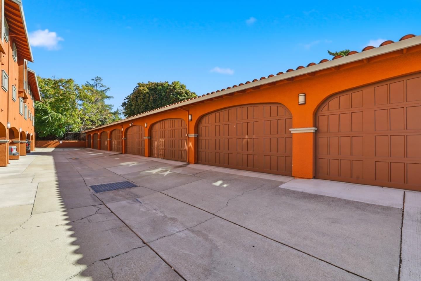 1835 Palm View Place 105