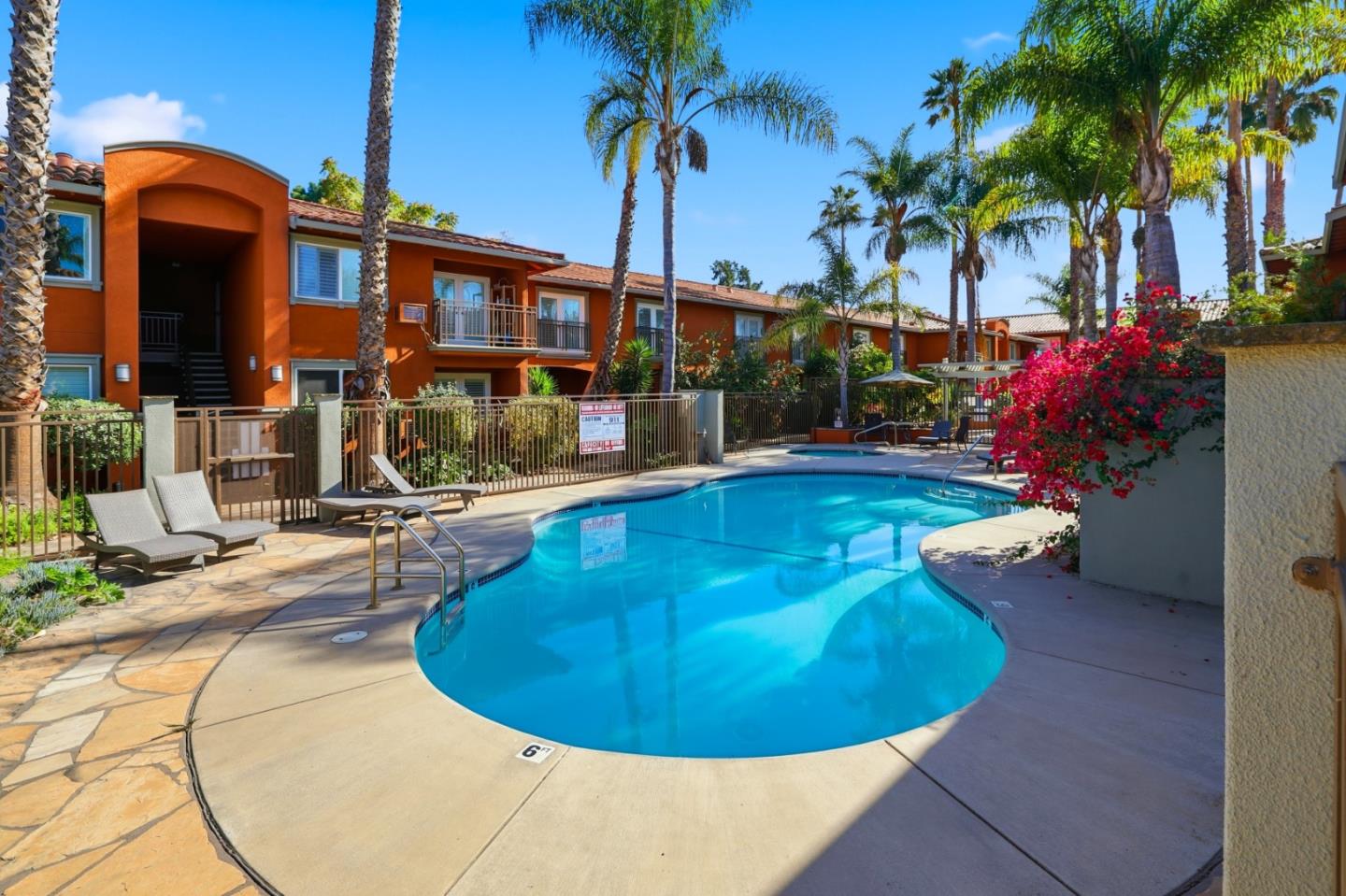 1835 Palm View Place 105