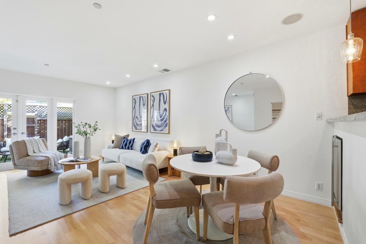 1835 Palm View Place 105