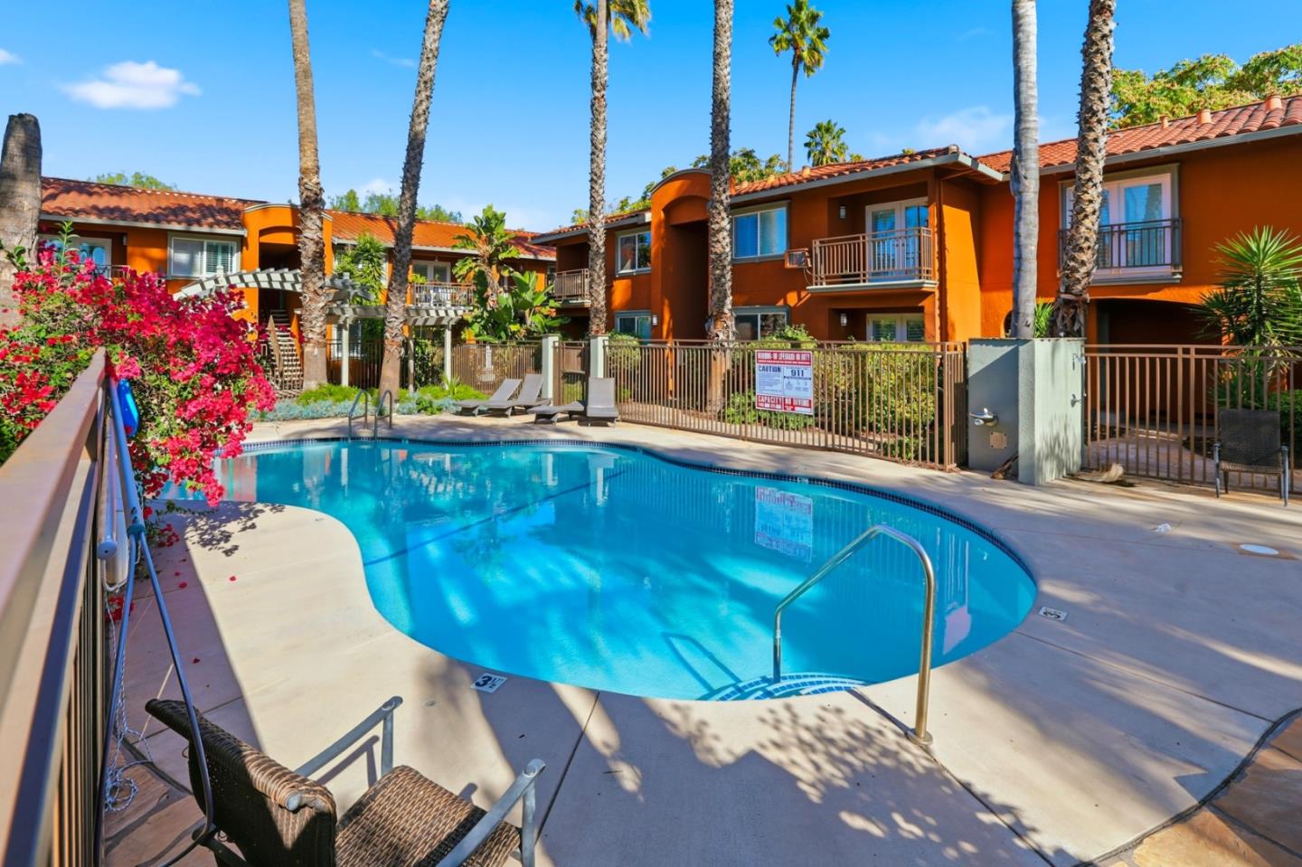 1835 Palm View Place 105