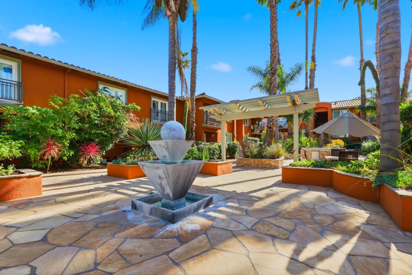 1835 Palm View Place 105