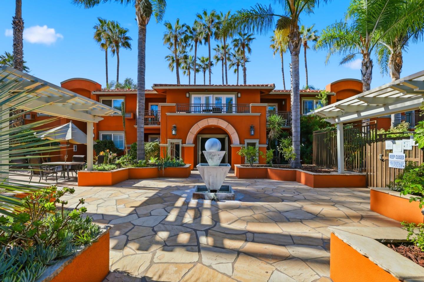 1835 Palm View Place 105