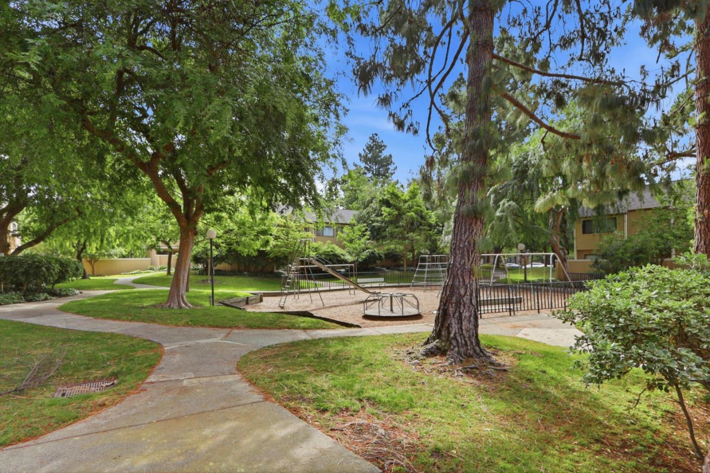 3007 Kaiser Drive F