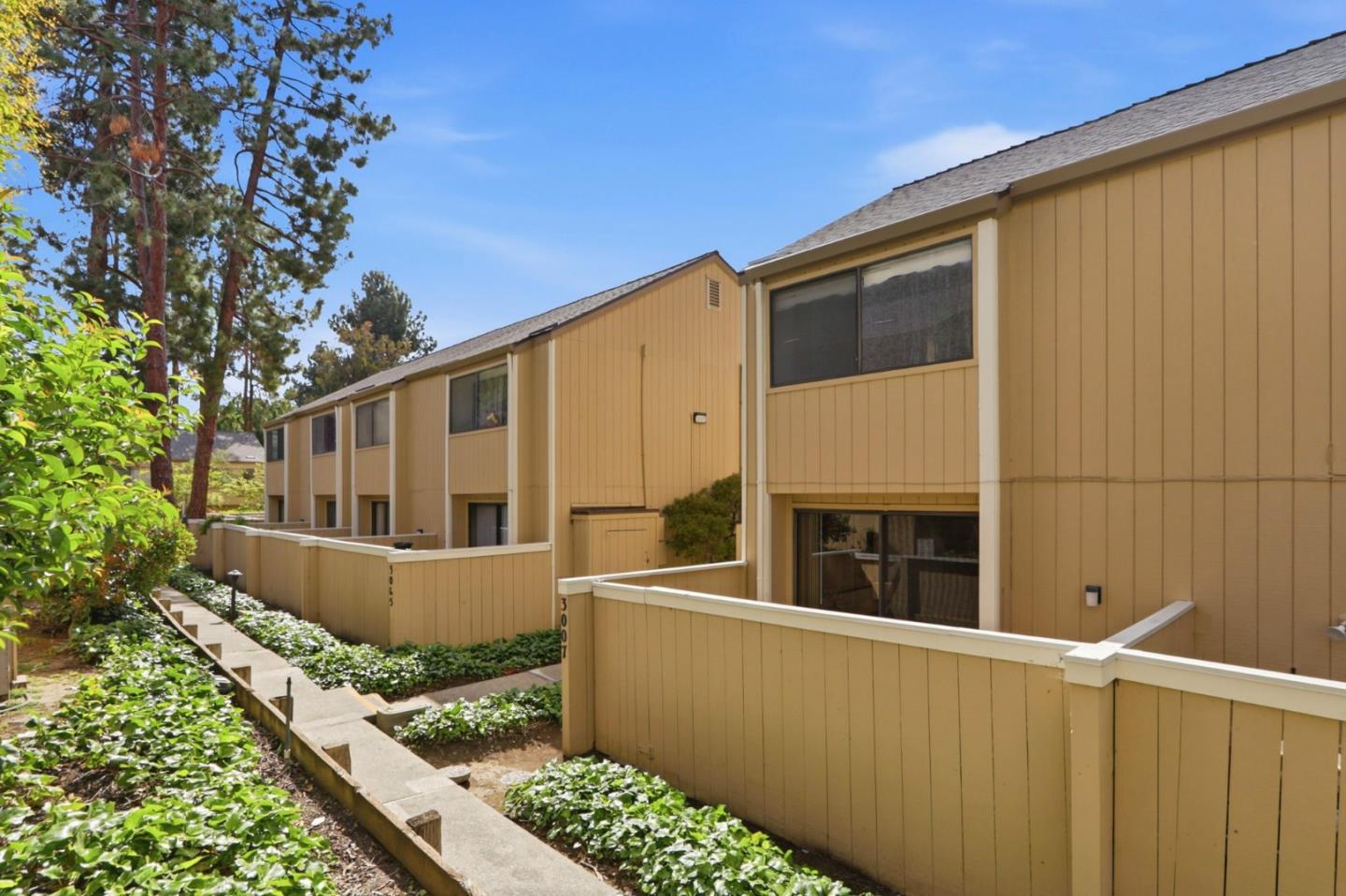 3007 Kaiser Drive F