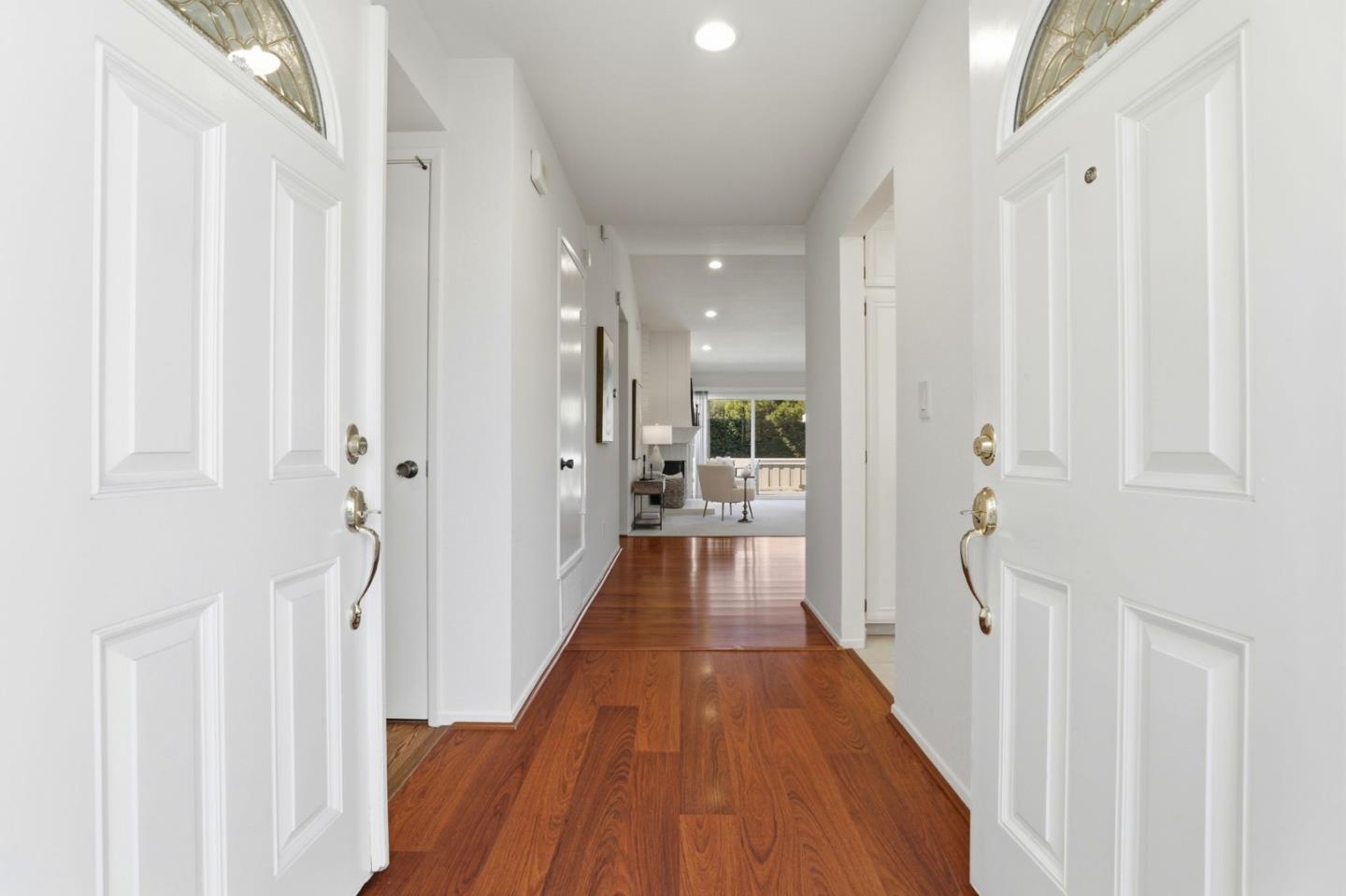 1131 Holly Oak Circle