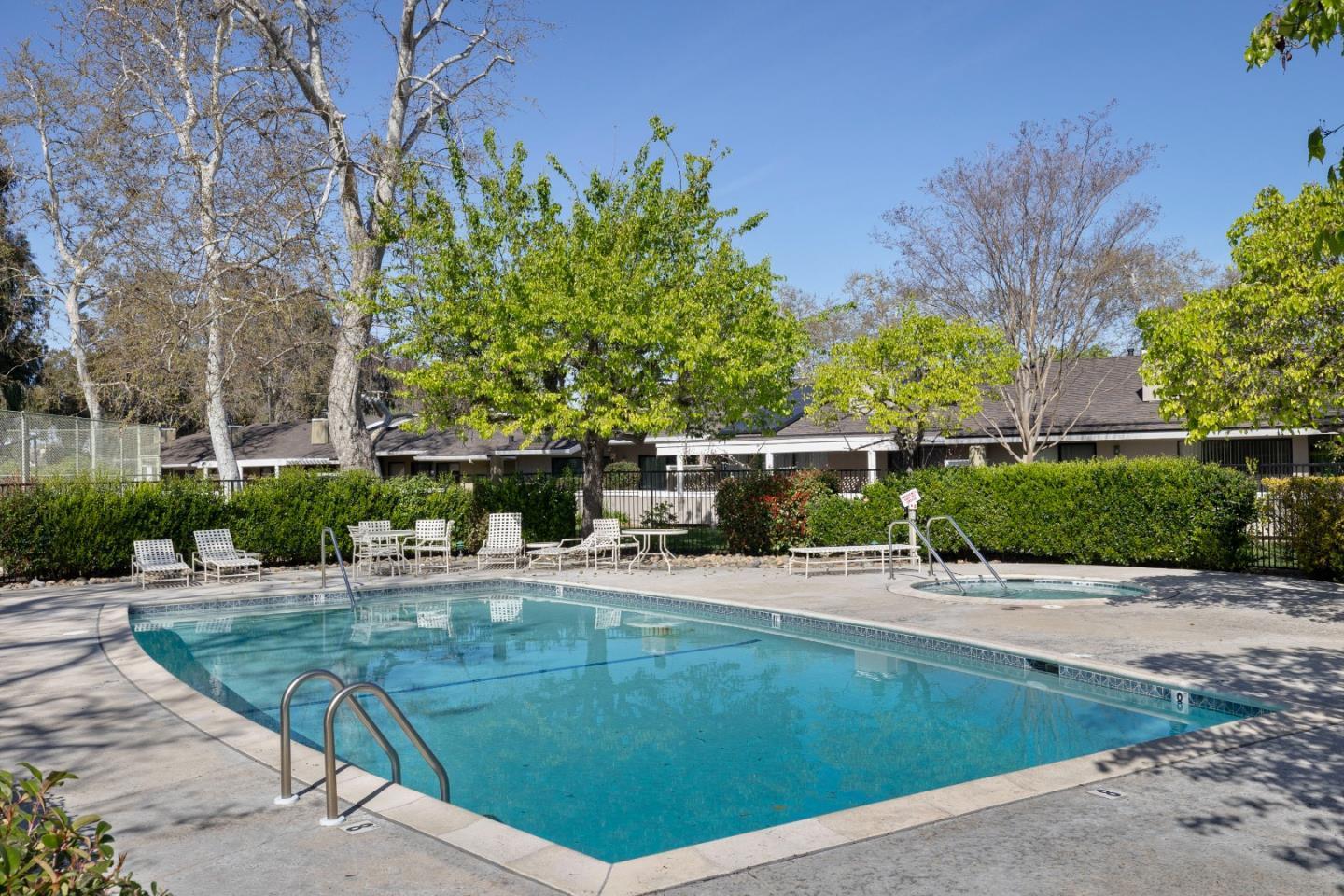 1131 Holly Oak Circle