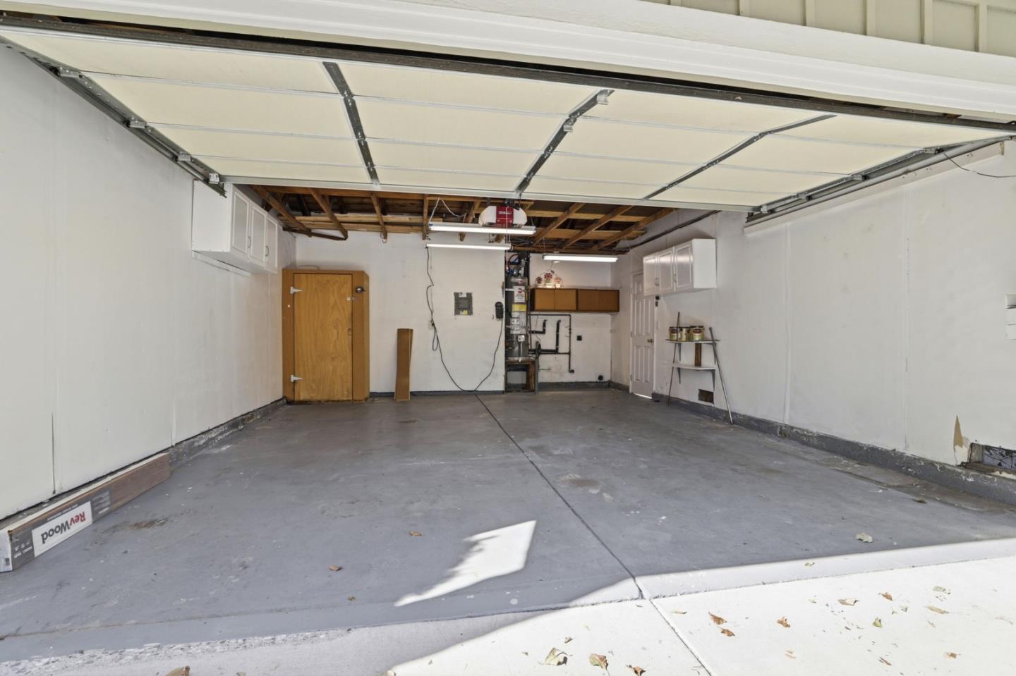 1131 Holly Oak Circle