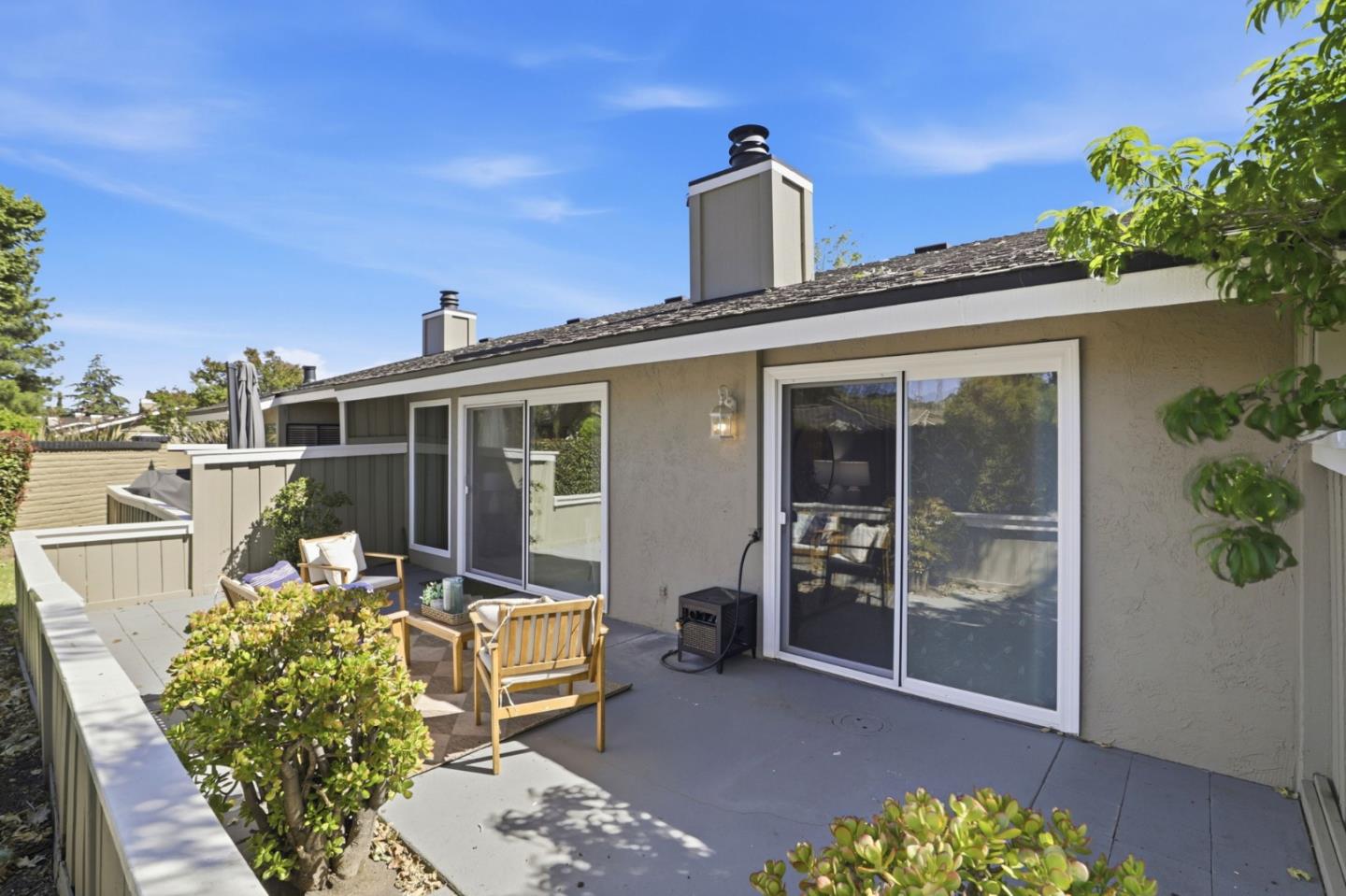 1131 Holly Oak Circle
