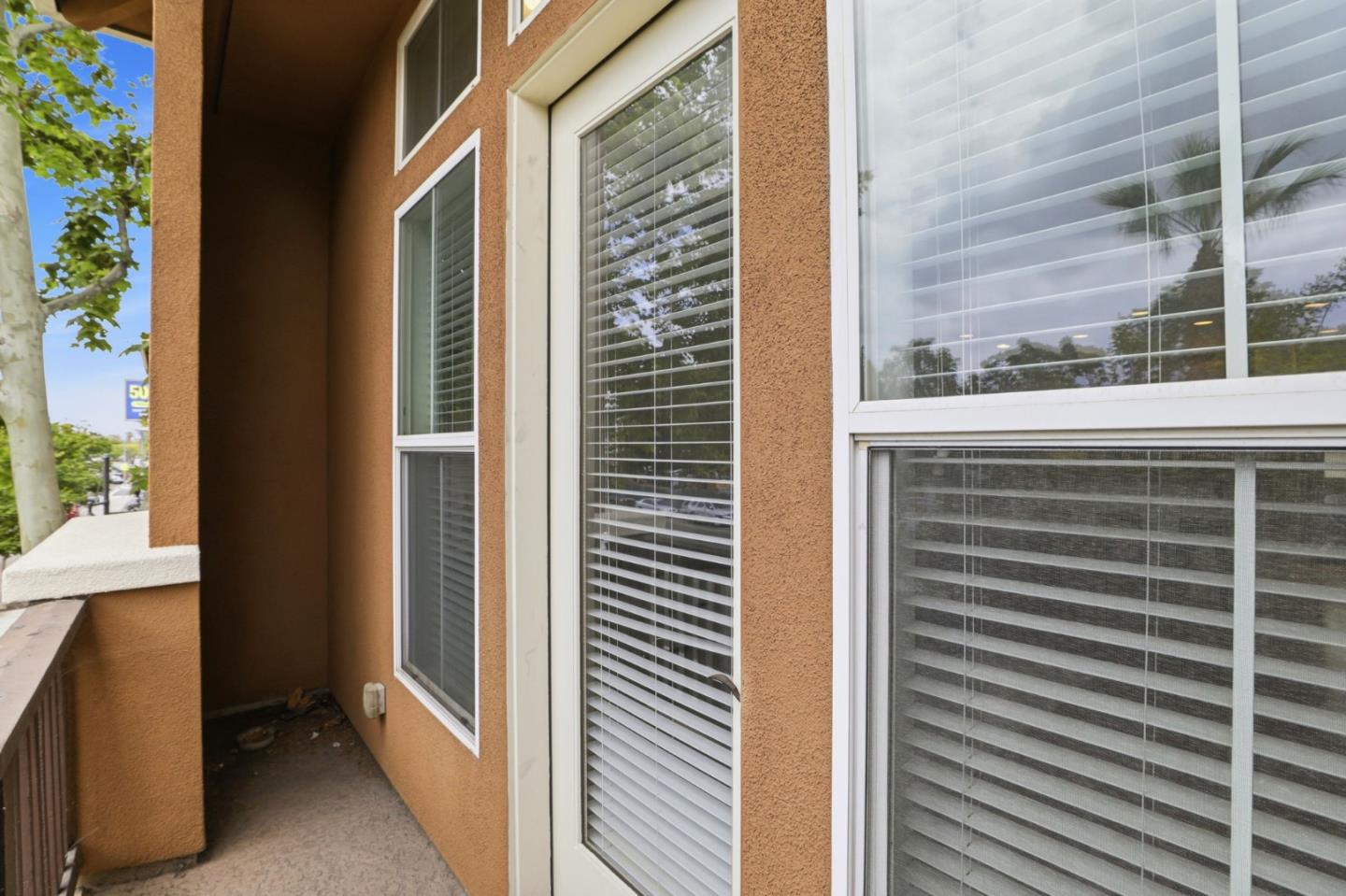 1477 West San Carlos Street