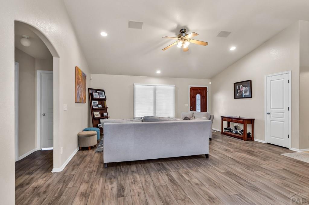 4899 Warbler Court