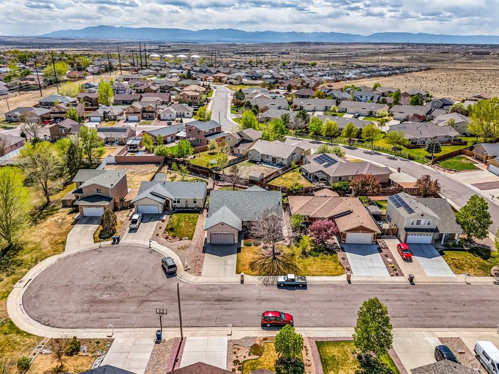 4899 Warbler Court