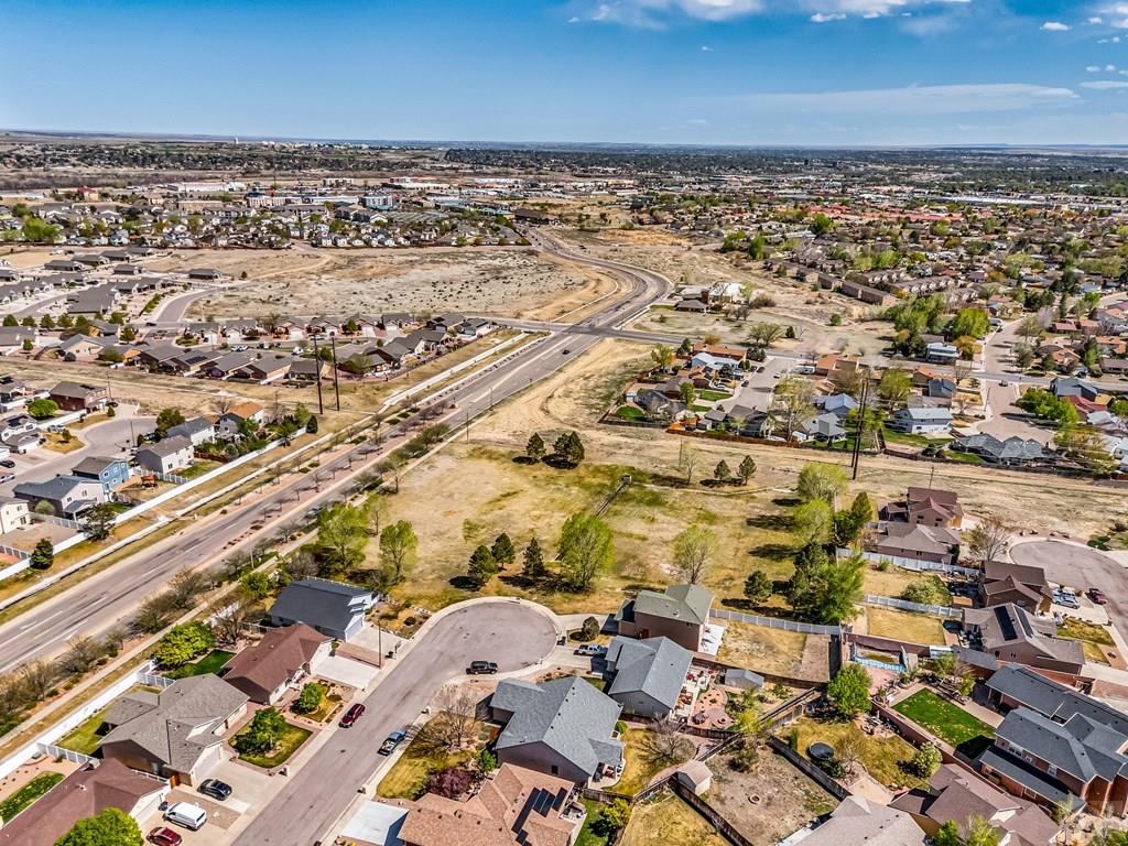 4899 Warbler Court
