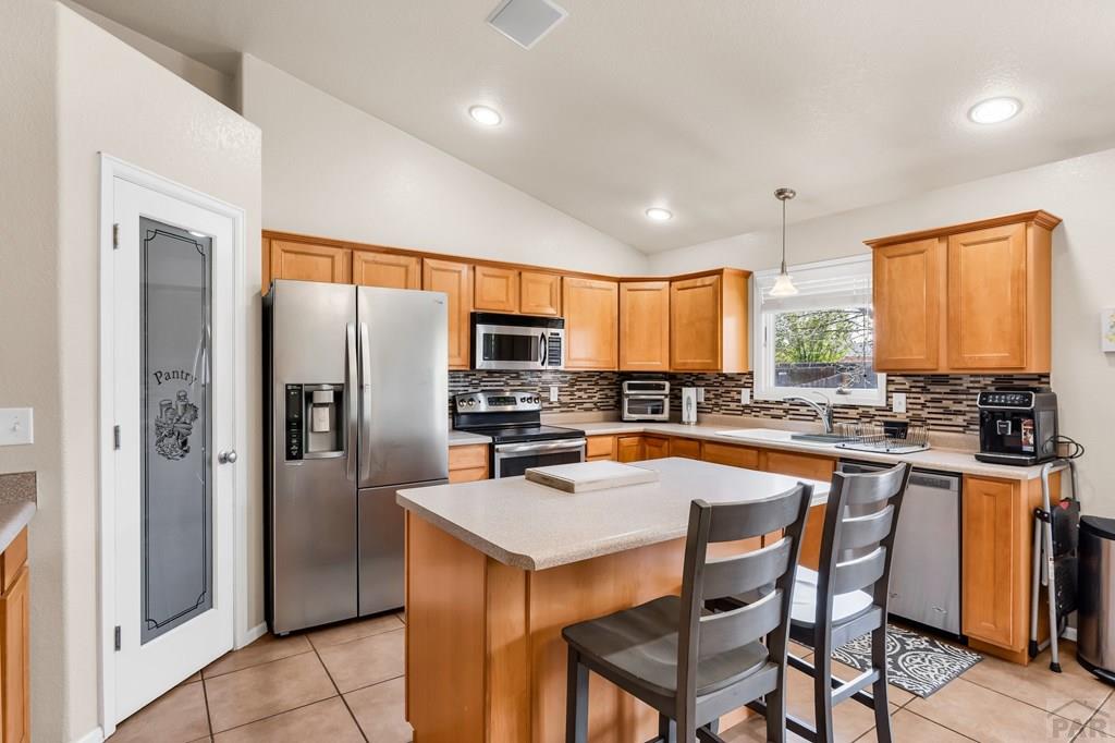 4899 Warbler Court