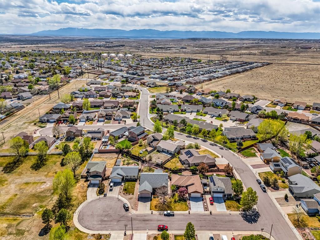 4899 Warbler Court