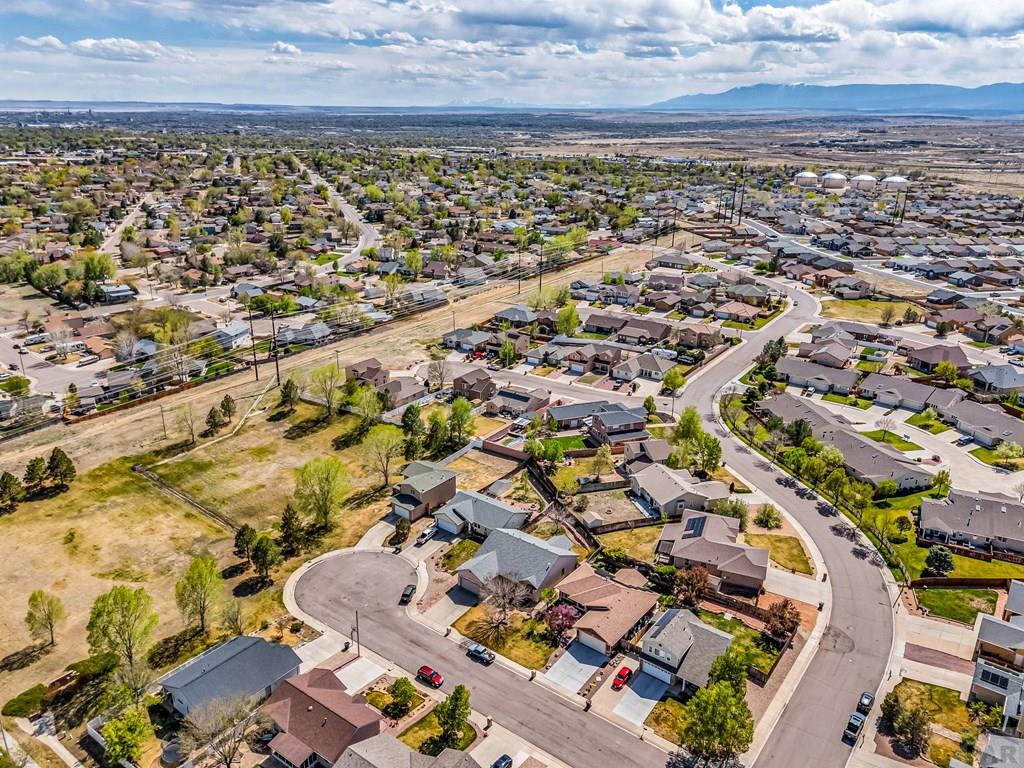 4899 Warbler Court