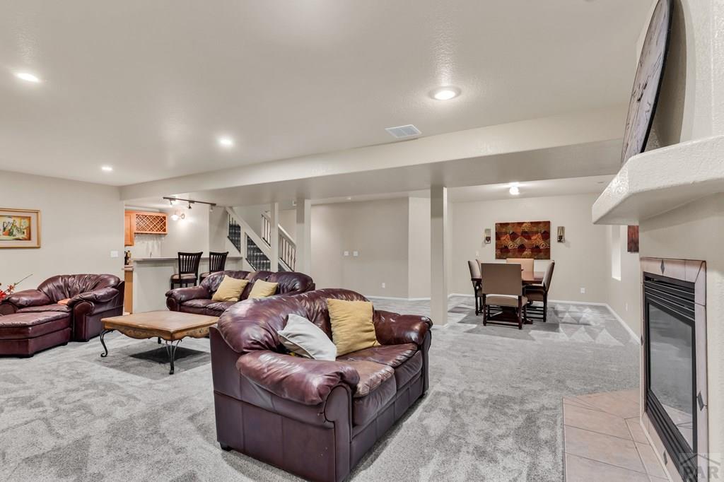4899 Warbler Court