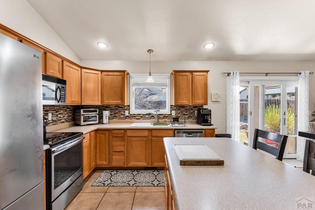 4899 Warbler Court