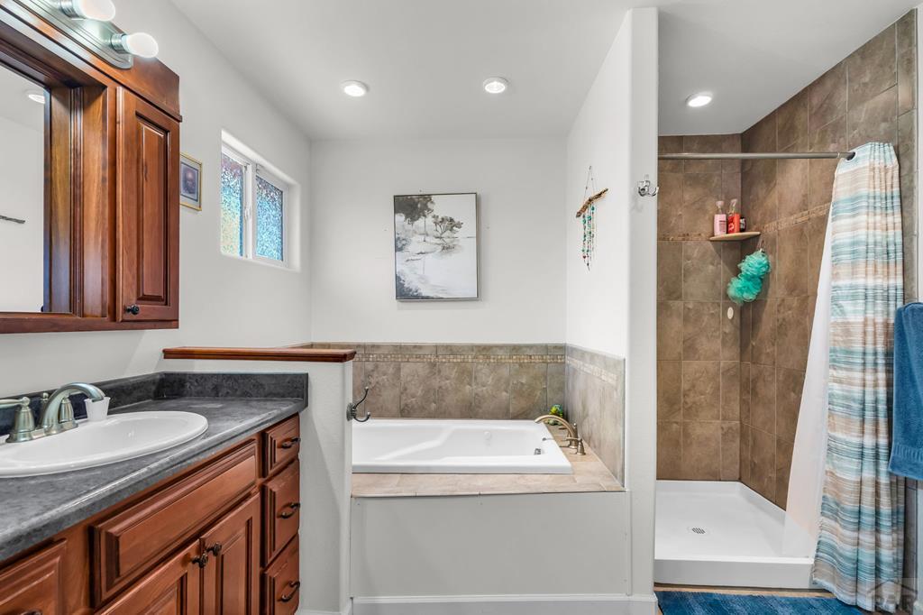 75 Wheatridge Dr