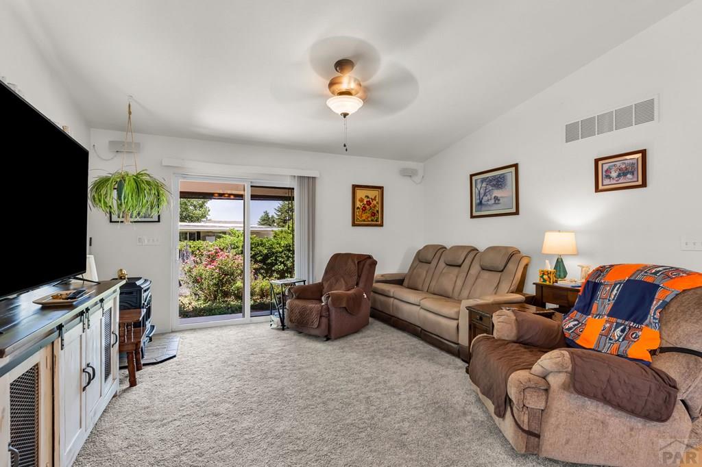 75 Wheatridge Dr