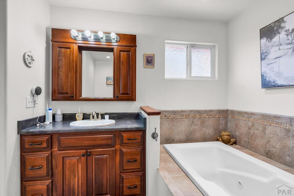 75 Wheatridge Dr