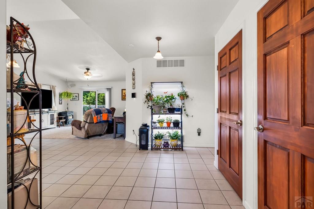 75 Wheatridge Dr