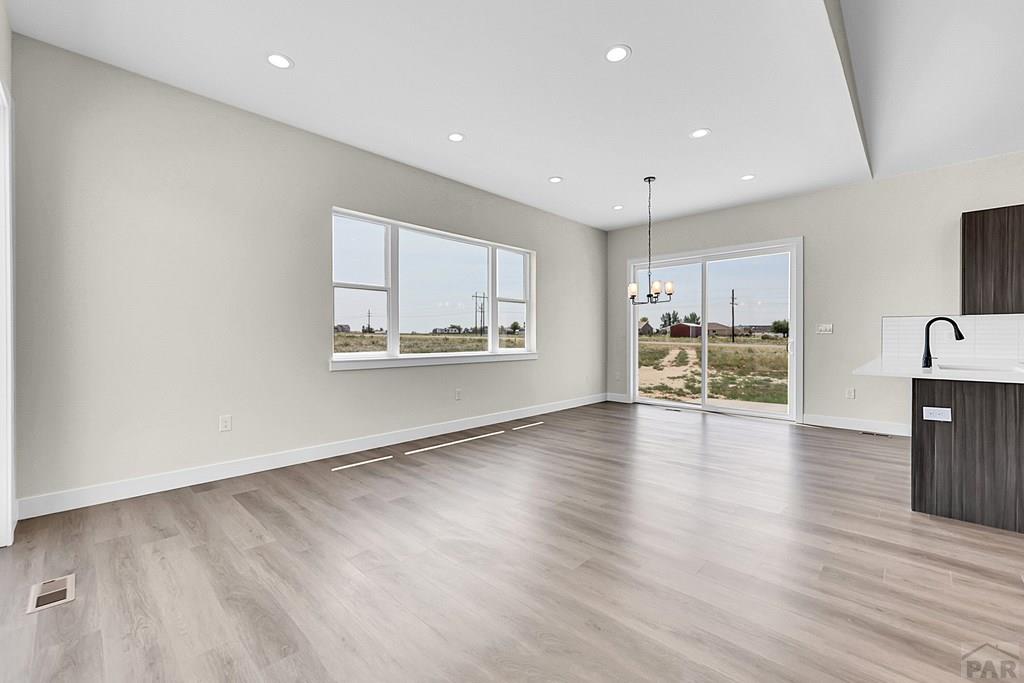 1250 W Presidio Dr